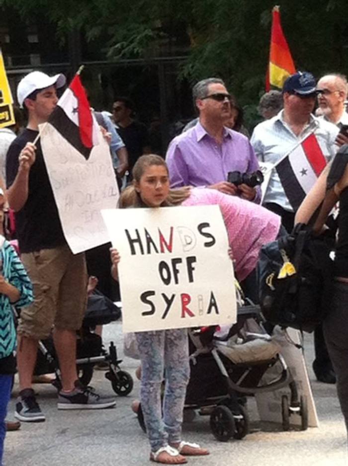 1012502_10151824711895690_348583933_n