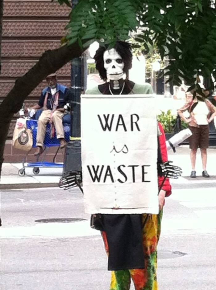 998486_10151824707800690_1600360502_n